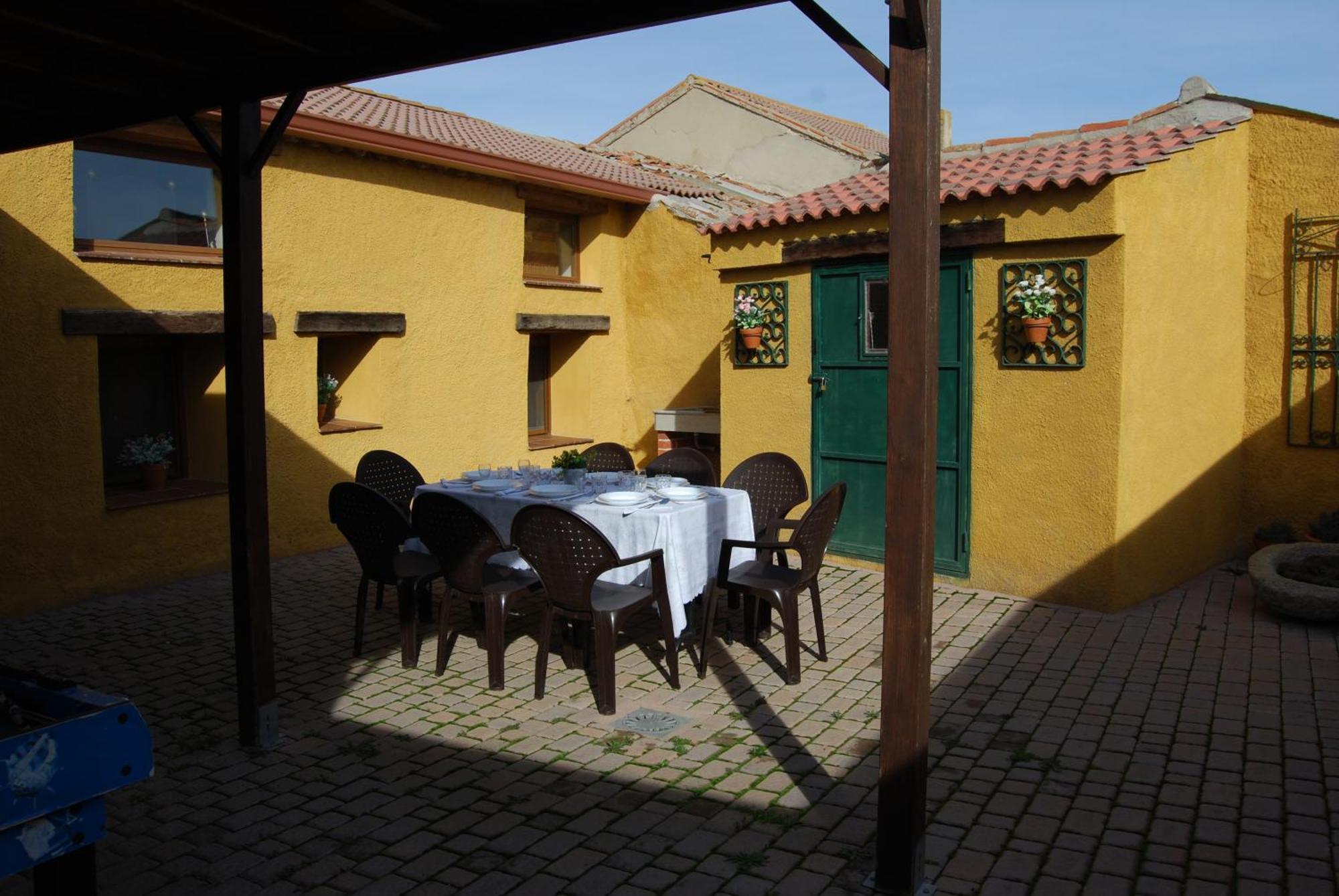 Arroyo Milano Casa Rural Maello Luaran gambar