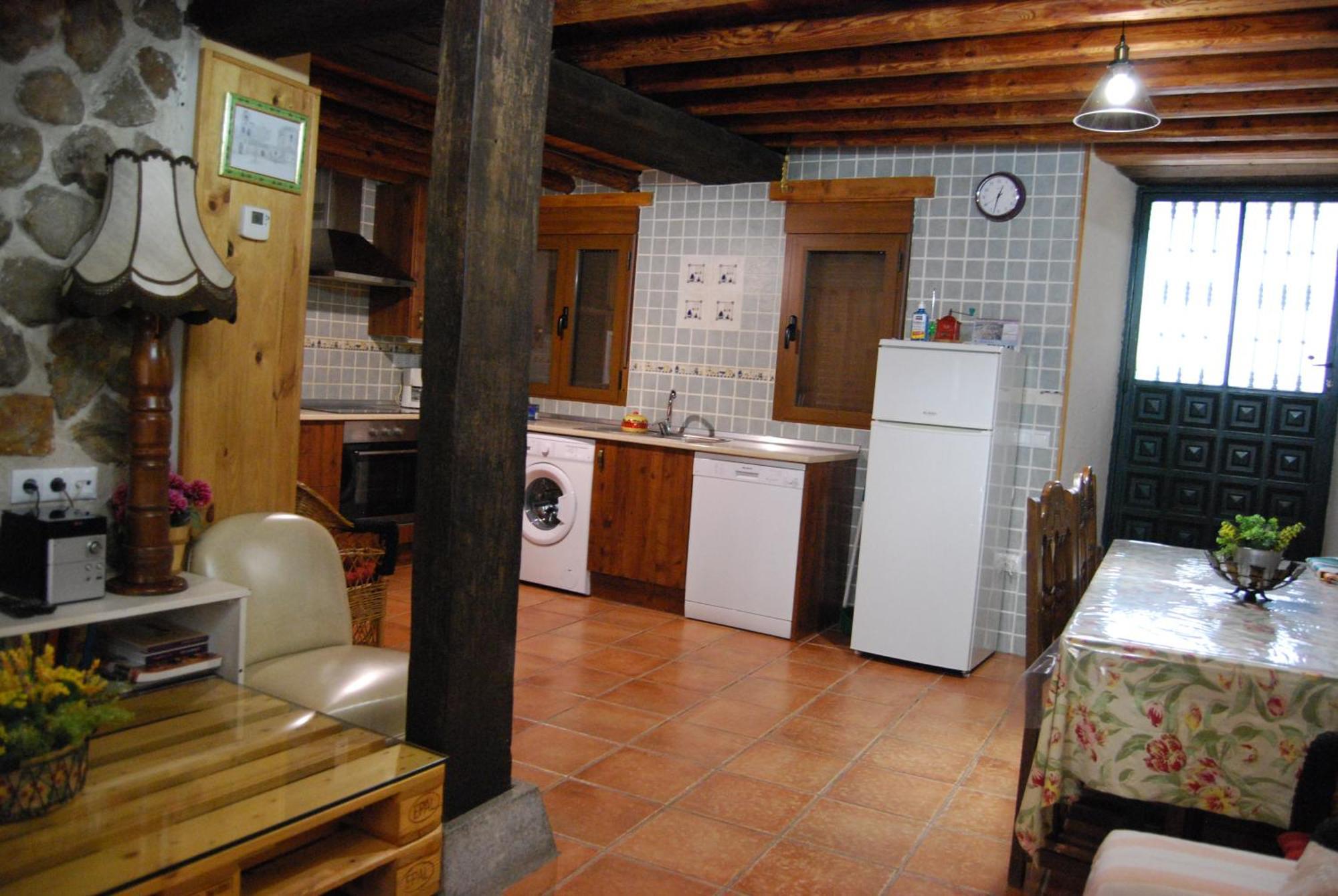 Arroyo Milano Casa Rural Maello Luaran gambar